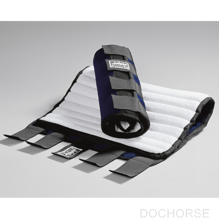 Eskadron stalbadages met Climatex