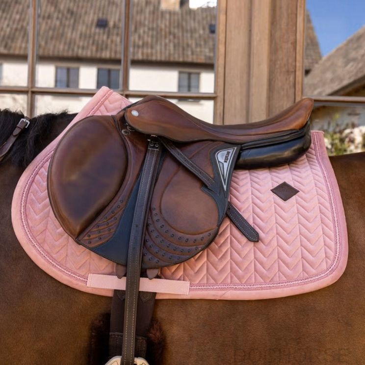 Kentucky Saddle Pad Velvet Mini Pearls Jumping Pink