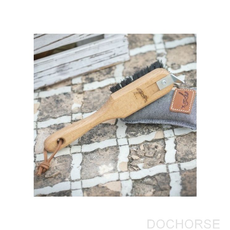 Penelope Hoof Pick-Brush 