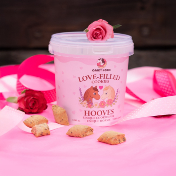 Candy Horse Valentine Hooves Love filled cookies